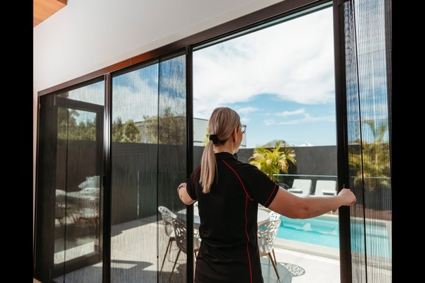 Flyscreen installation -Windows and doors